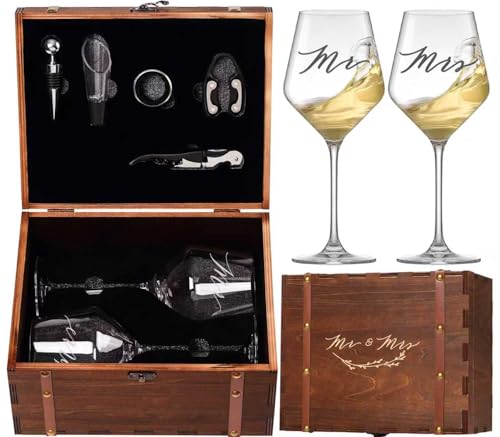 Mr and Mrs Wine Glasses Set